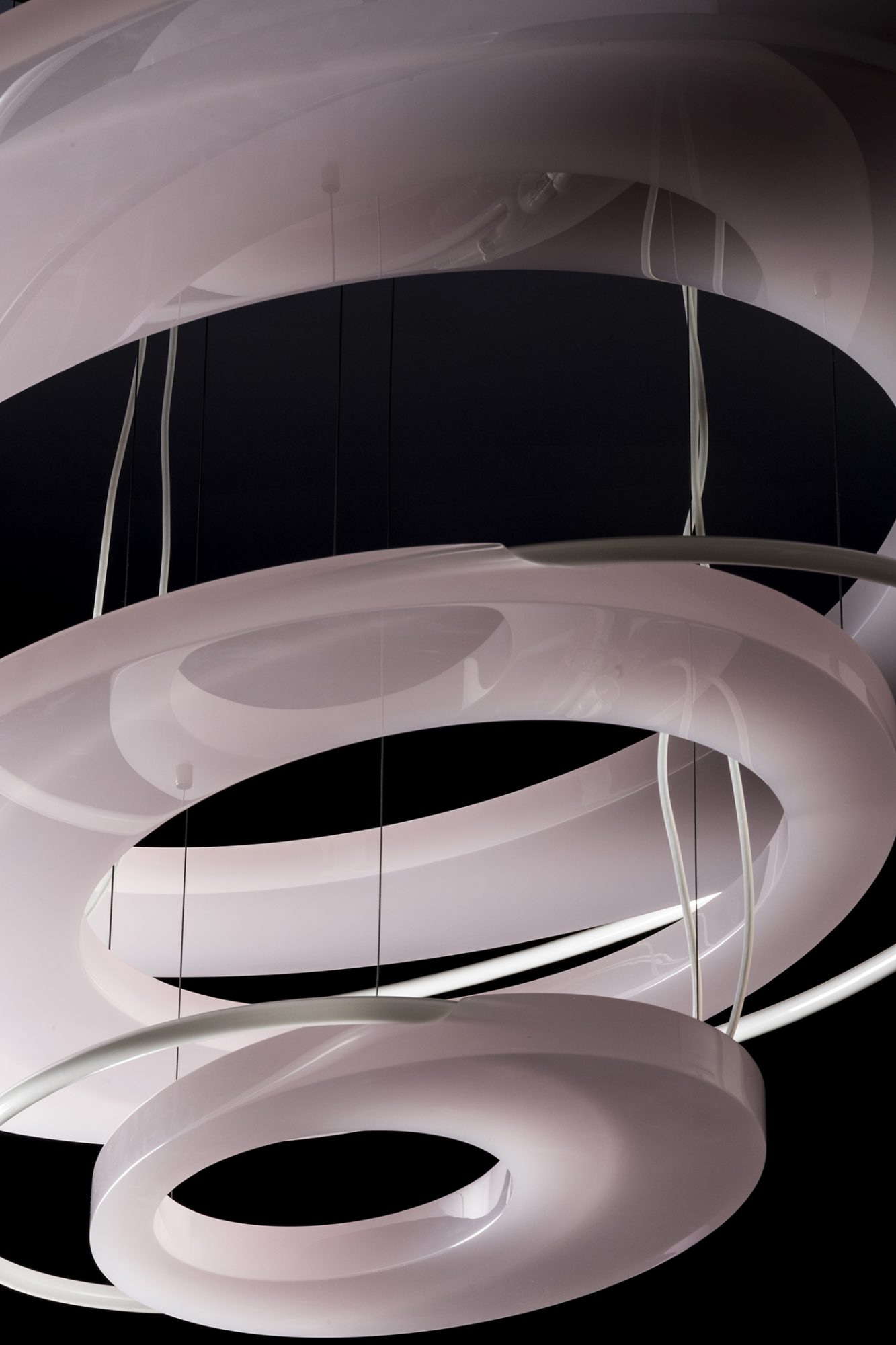 Hula chandelier 1
