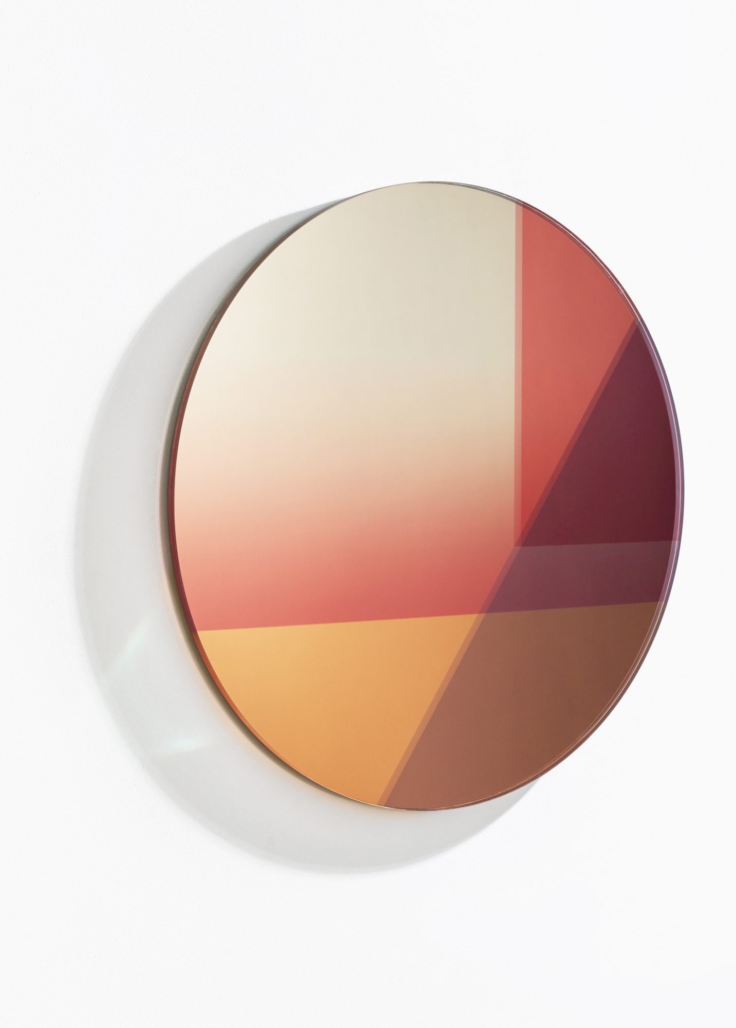 'Seeing glass' big round 3